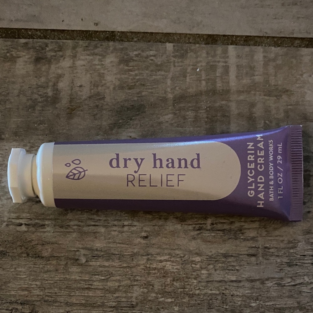 Bath & Body Works Dry Hand Relief Glycerin Hand Cream - Size 1FL OZ / 29 mL